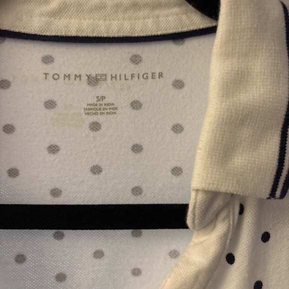Tommy Hilfiger - Picture 6 of 6